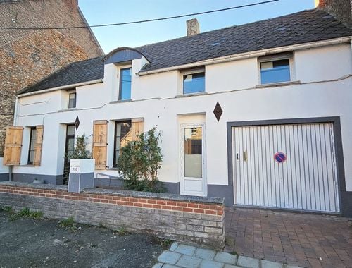                                         Eengezinswoning te koop in Elouges, € 130.000
