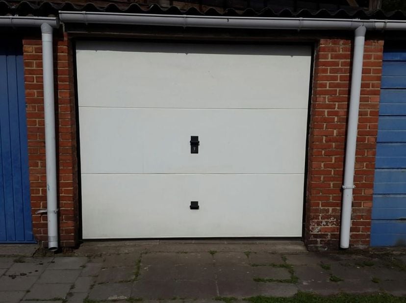 Garage te koop in Grotebaan 17,
                    2660 Hoboken