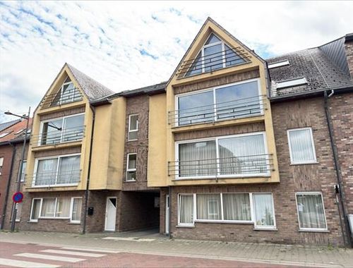                                         Appartement à louer à Ruisbroek, € 930
