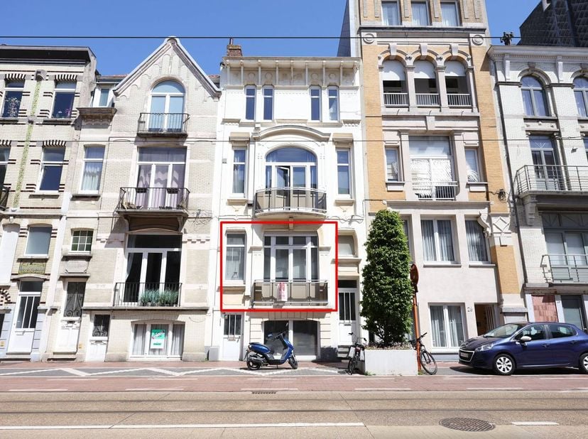 Vous recherchez un appartement confortable et prêt à emménager à Blankenberge ? Cela reflète une opportunité unique sur le marché immobilier actuel. S