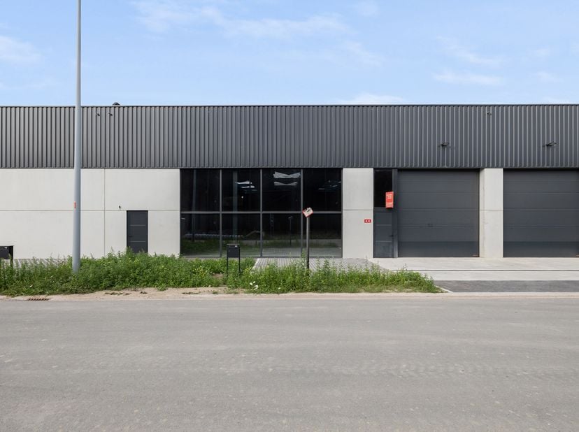 Ontdek het gloednieuwe KMO-project Gruuthuse in Oostkamp.<br />
Dit modern bedrijvenproject bevindt zich op een strategische locatie in het hart van W