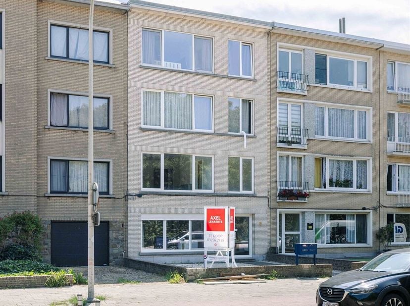 Deurne - Instapklaar appartement met open zicht op het gemeentepark<br />
Op zoek naar een instapklaar appartement op een uitstekende locatie in Deurn