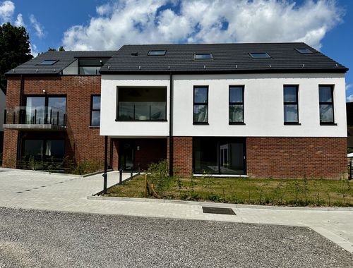                                         Appartement te koop in Profondeville, € 326.000
