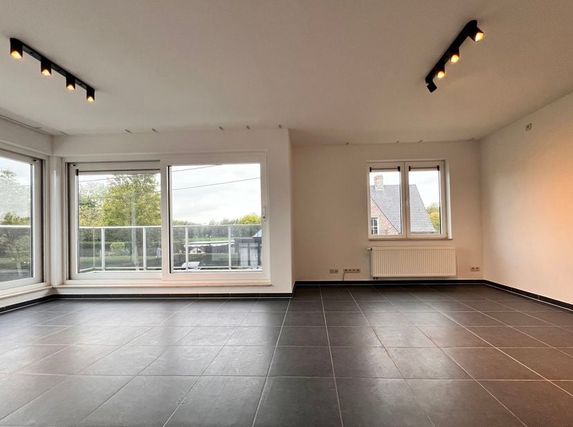 Appartement te huur in Drapstraat 50 bus 4,
                    9810 Nazareth