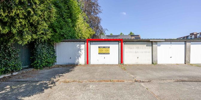 Garage te koop in Lokerenstraat 110/114, 2300 Turnhout