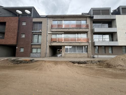                                         Appartement à louer à Geel, € 880
