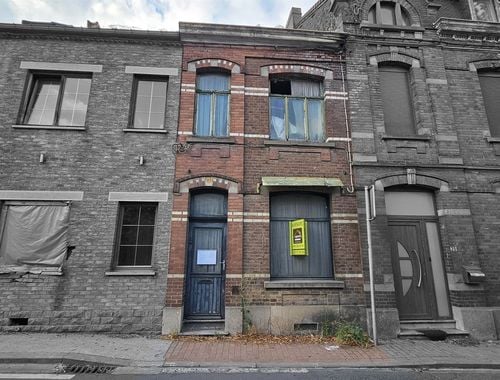                                         Eengezinswoning te koop in Dour, € 35.000
