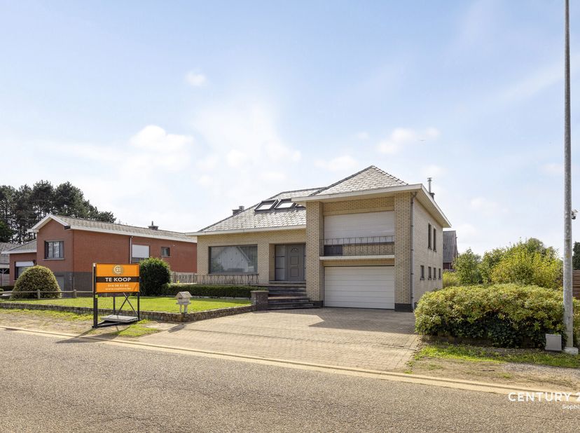 Huis te koop in Oude Steenweg 11,
                    3200 Gelrode