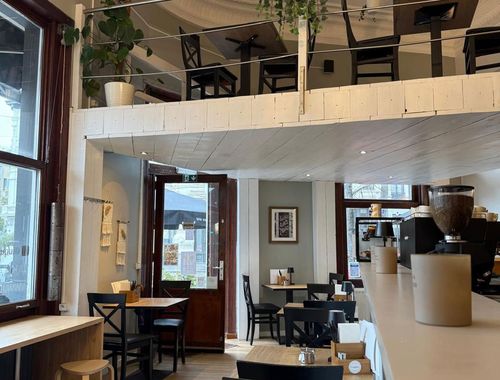                                         Handelszaak te huur in Antwerpen, € 3.150

