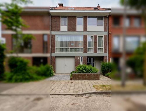                                         Bel-étage à vendre à Mortsel, € 575.000
