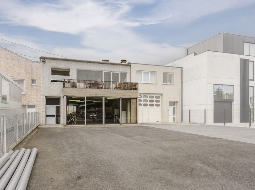 Huis te koop in Brugsesteenweg 129,
                    8520 Kuurne