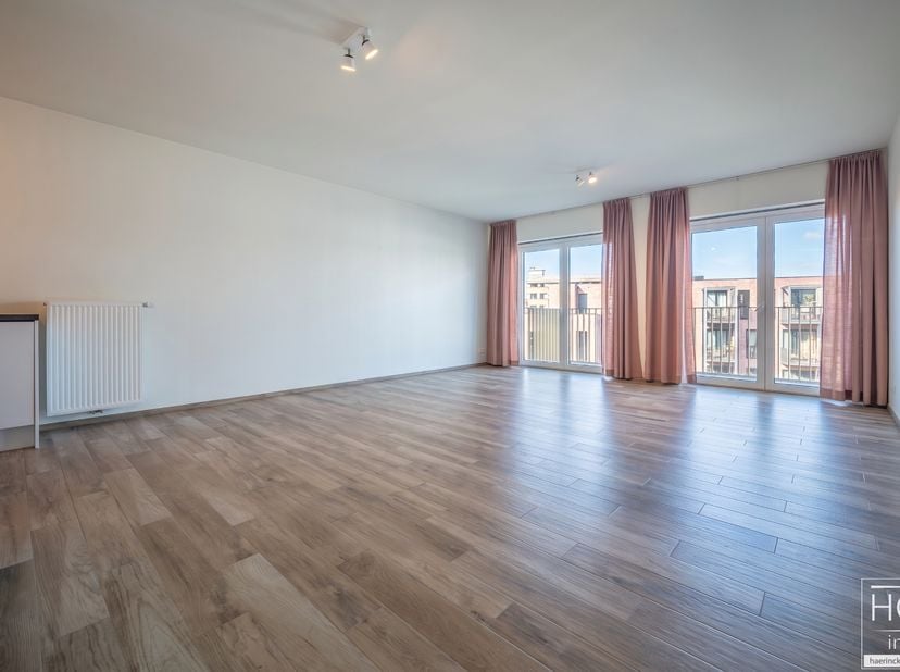 Appartement te huur in Sint-Janslaan 6 bus 33,
                    8500 Kortrijk
