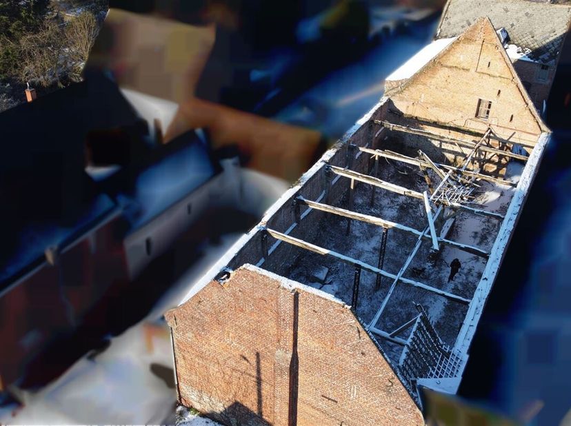 Prix: Offre à partir de 100.000 euros, frais d'agence non inclus et à charge de l'acquéreur.<br />
Pour une superbe projet d'habitation avec prairie.<