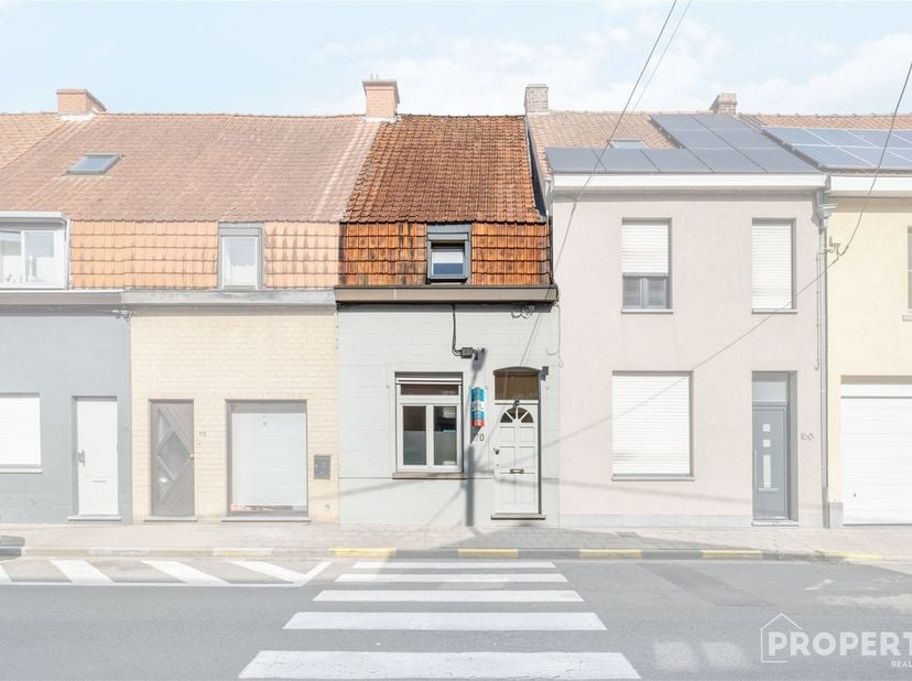 Te koop in Harelbeke – gezellige woning met 2 slaapkamers en stadstuin. <br />
<br />
Op heden verhuurd voor 780 euro/maand. <br />
<br />
Op zoek