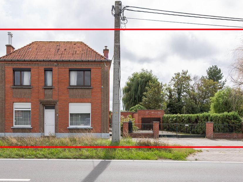 Huis te koop in Hellestraat 41,
                    9910 Knesselare