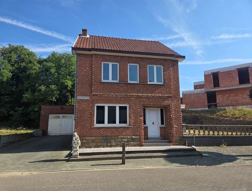                                         Eengezinswoning te koop in Sint-Truiden, € 225.000

