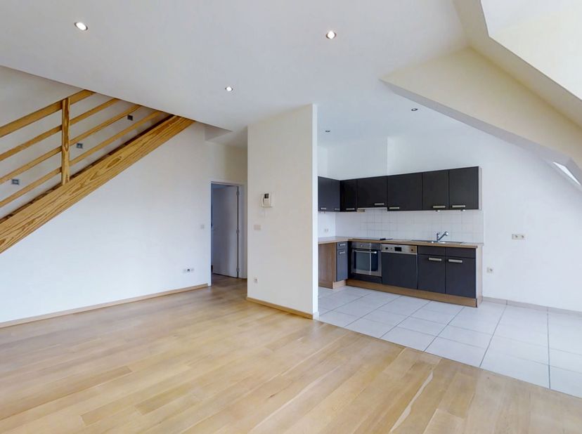 Appartement te koop in Rue de la fontaine 19,
                    7850 Edingen