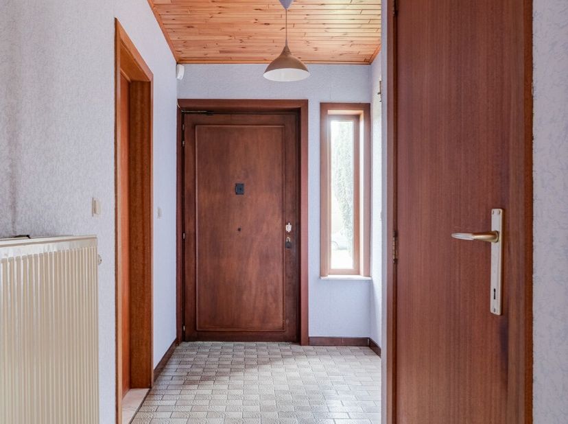 [[ DIT PAND NEEMT DEEL AAN DE ERA OPEN HUIZEN DAG OP 13/6 VAN 13:00 TOT 14:00 ]] Deze open bebouwing in Lummen is gelegen in een groene, landelijke om