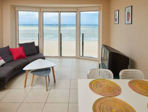                                         Studio te koop in De Panne, € 240.000
