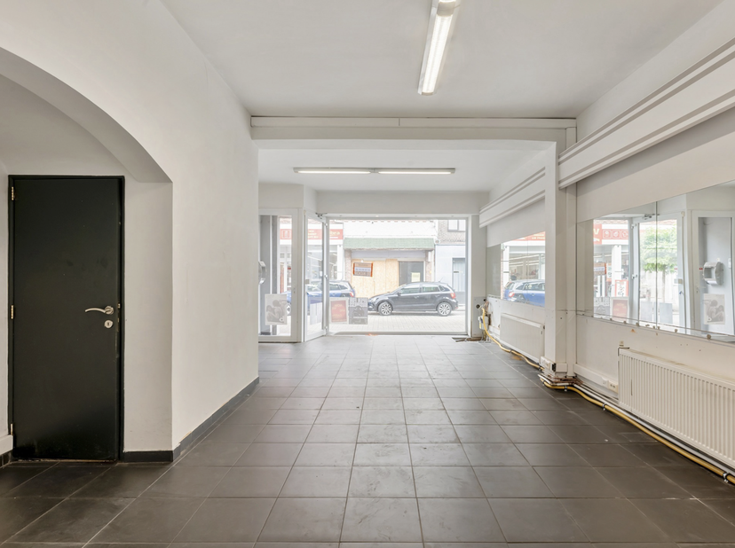 Bedrijfsvastgoed te koop in Stationsstraat 14,
                    2950 Kapellen