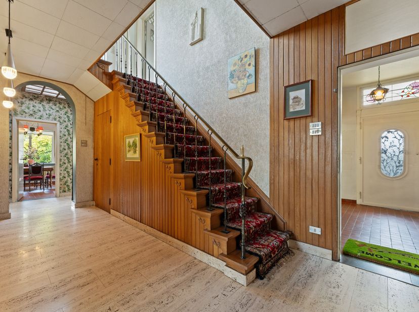 Statige en karaktervolle villa in nabijheid van de abdij van Tongerlo. De woning is gebouwd in 1933 door architect Jan Lauwers in de stijl de nieuwe z