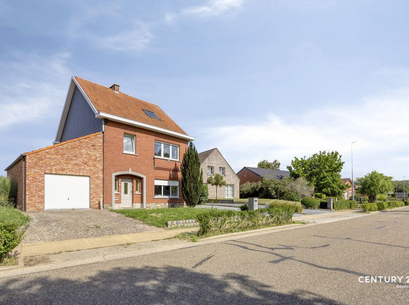 Huis te koop in Groenstraat 54,
                    3221 Nieuwrode