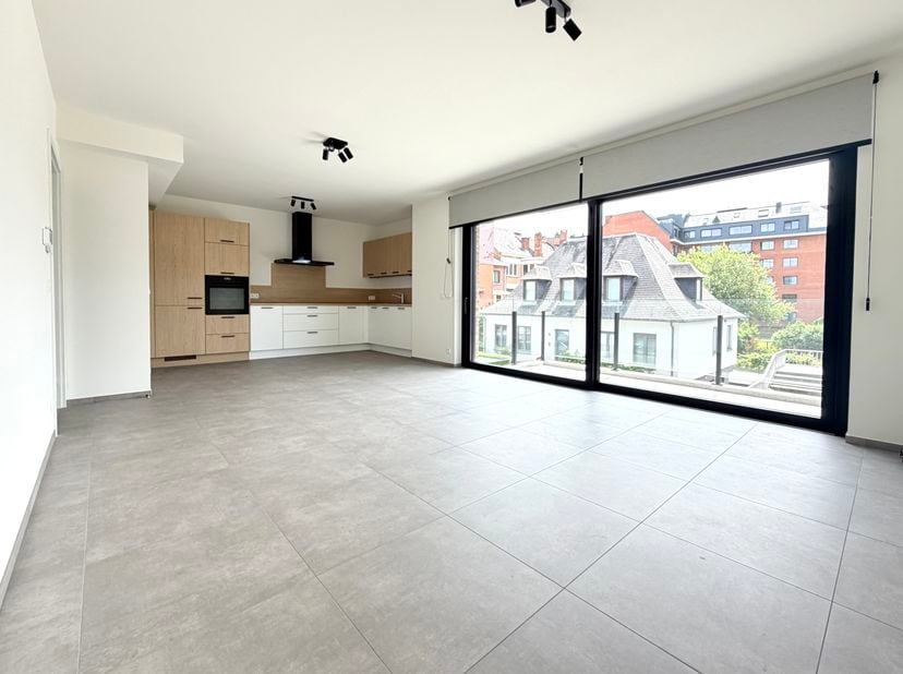 JAMBES – idéalement situé, à proximité directe de l’enjambée et de toutes les facilités, superbe APPARTEMENT NEUF (2CH/2SDB) de 73 m² avec TERRASSE. I