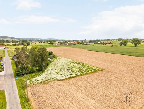                                        Terrain à vendre à Celles, € 198.000
