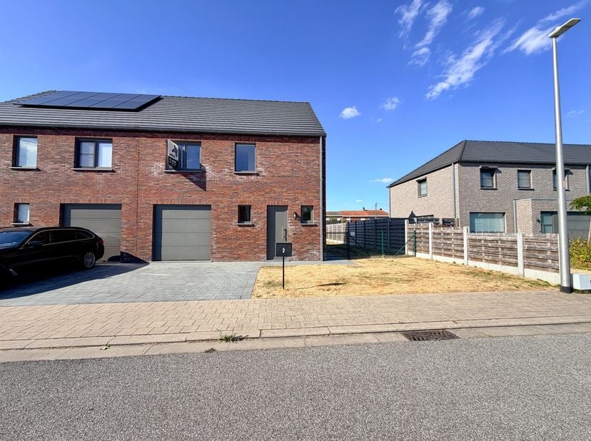 Huis te huur in Eikenlaan 2,
                    8880 Ledegem