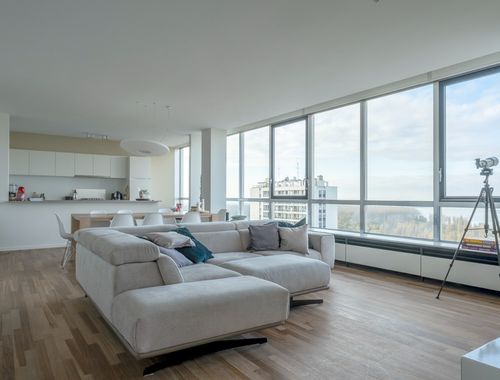                                         Appartement à louer à Antwerpen, € 1.400
