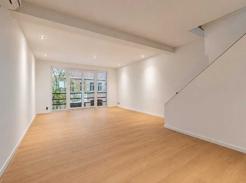 Appartement te koop in Antwerpse Steenweg 58 bus C,
                    9100 Sint-Niklaas