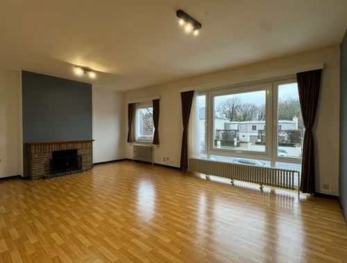                                         Appartement te huur in Olsene, € 725
