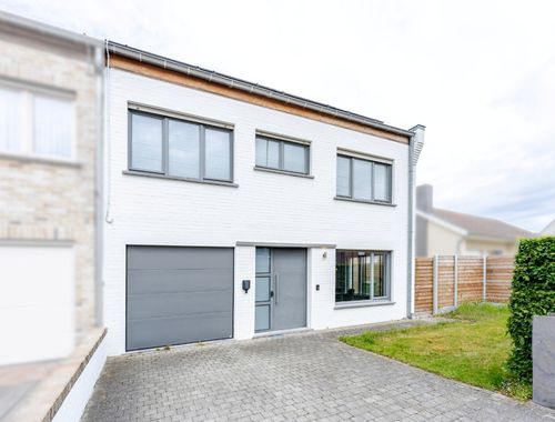                                        Woning te koop in Zedelgem, € 399.000
