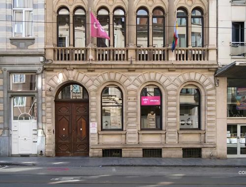                                         Commercieel Gebouw te koop in Sint-Gillis, € 2.700.000
