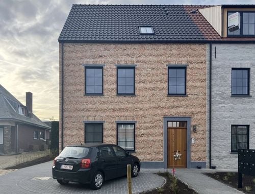                                         Appartement à louer à Zoerle-Parwijs, € 875
