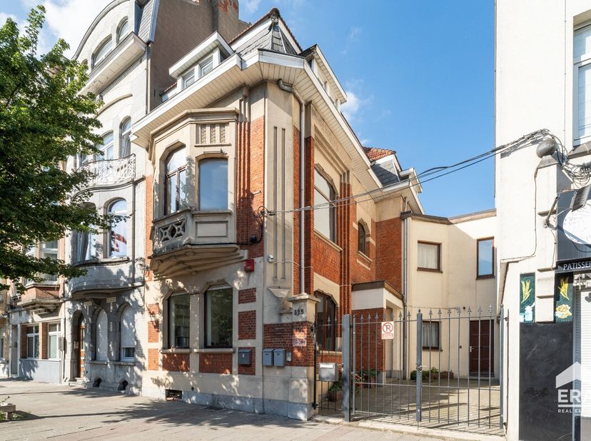 Bedrijfsvastgoed te koop in Boulevard Emile Bockstael 325,
                    1020 Laken