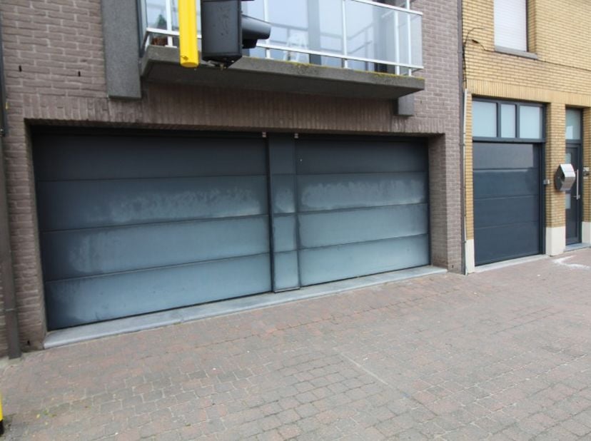 Garage à louer à Nieuwpoortsesteenweg 580,
                    8400 Oostende