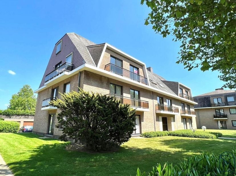 À vendre : investissement idéal ! Appartement charmant et au calme avec 1 chambre, situé au dernier étage à Beveren-Leie.<br />
Dans une rue très calm