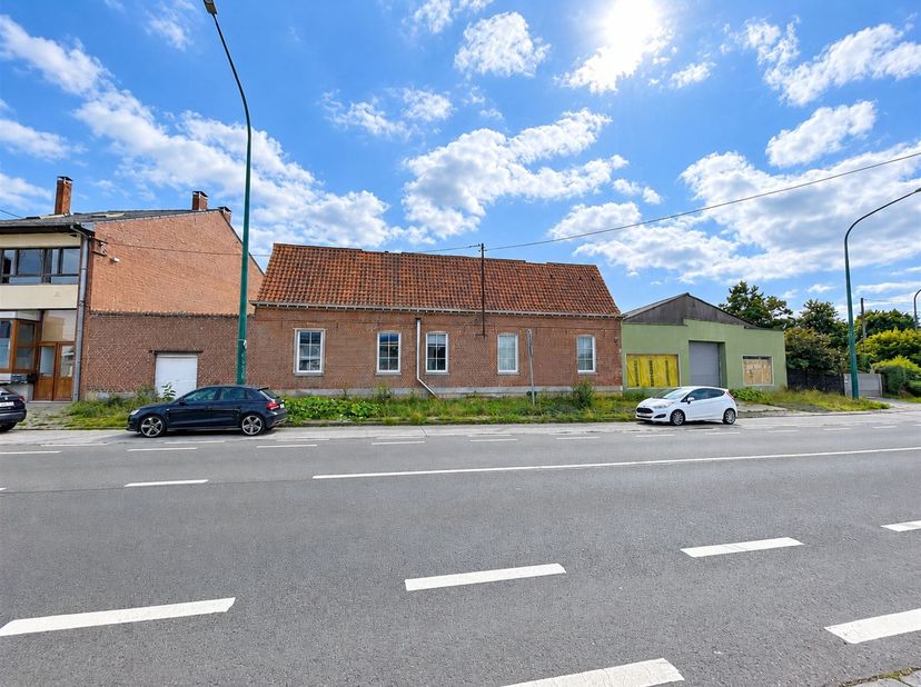 Terrain à vendre à Chaussée de Lille 476,
                    7501 Orcq