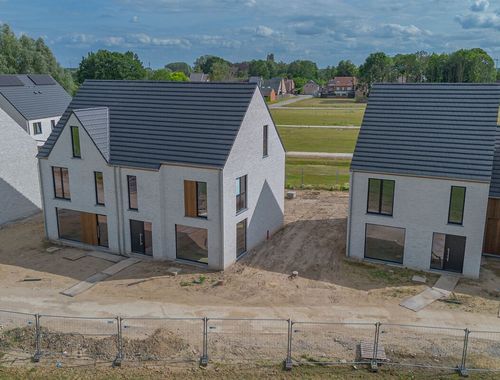                                         Autre à vendre à Puurs, € 525.000

