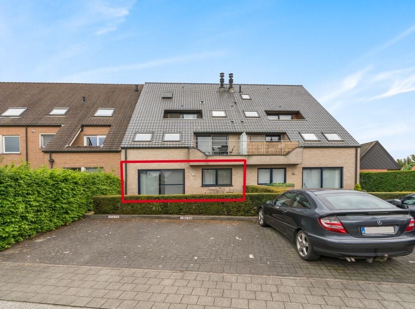Appartement à louer
                    à 9910 Ursel
