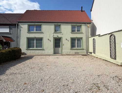                                         Woning te huur in Braine-l'Alleud, € 1.450
