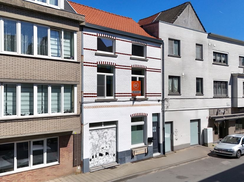 Huis te koop in Makelaarsstraat 2,
                    9000 Gent