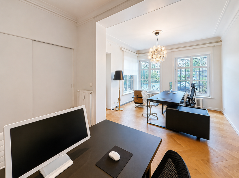 Bedrijfsvastgoed te huur in ,
                    1040 Etterbeek