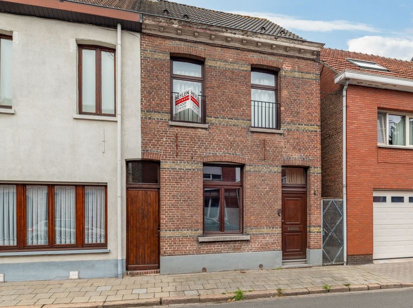 Huis te koop in Molenstraat 8,
                    2910 Essen
