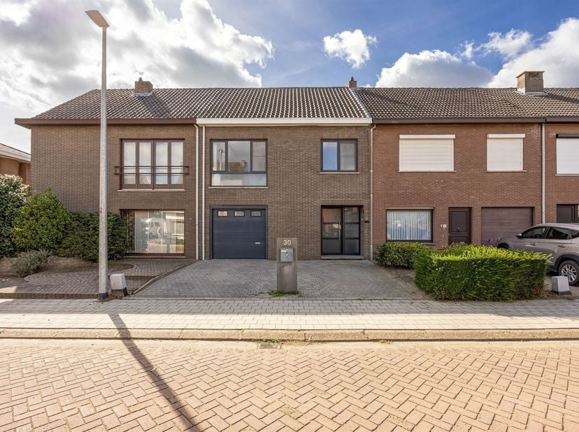 Huis te koop in Sint-Bavostraat 30,
                    2360 Oud-Turnhout