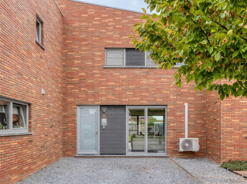 Maison à vendre à Fresiastraat 34,
                    3800 Sint-Truiden
