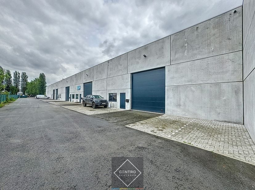 Bedrijfsvastgoed te huur in Steenhouwerslaan 1 bus 14,
                    9990 Maldegem
