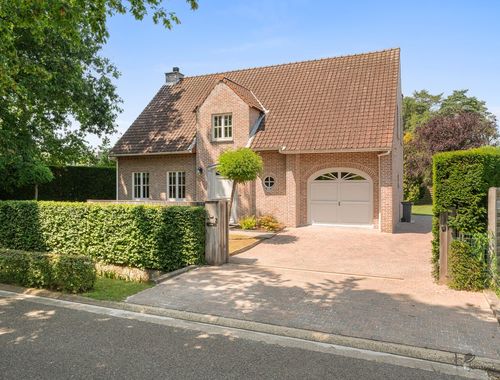                                         Villa te koop in Zoersel, € 725.000
