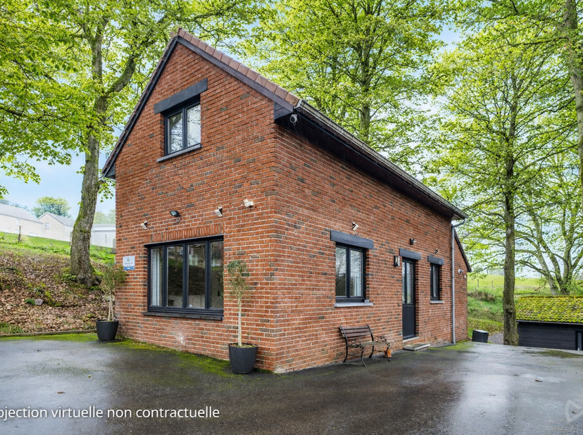 Huis te koop in ,
                    5560 Houyet